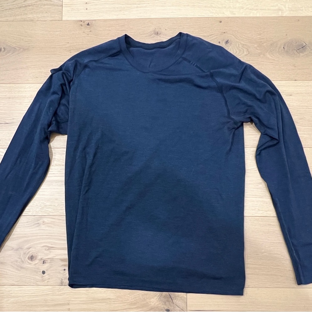 Lululemon Metal Tech Vent long sleeve.